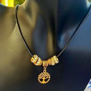 Tree Of Life Crystal Charm Necklace NWOT